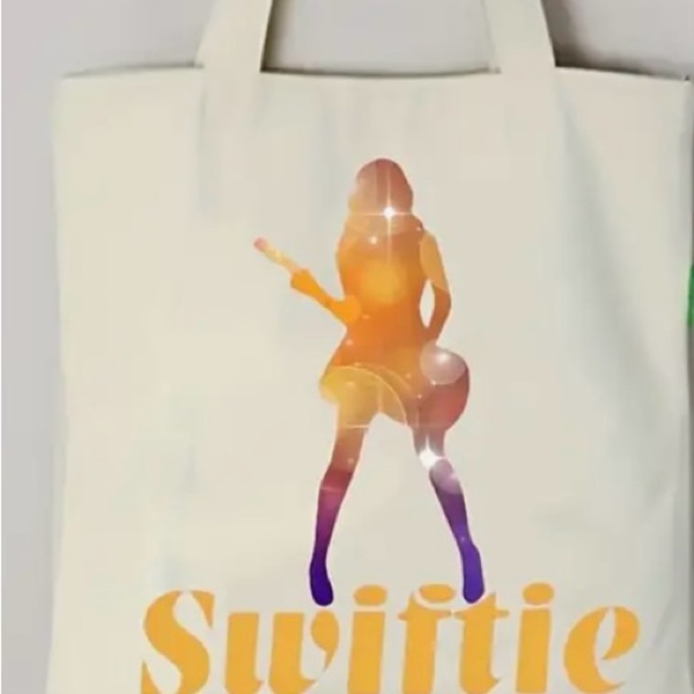 Swift tote bag
